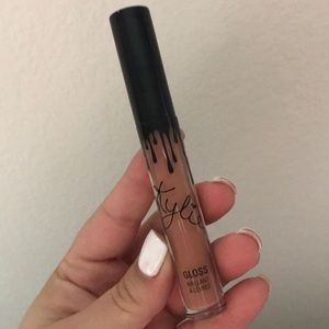 Kylie Jenner Gloss
